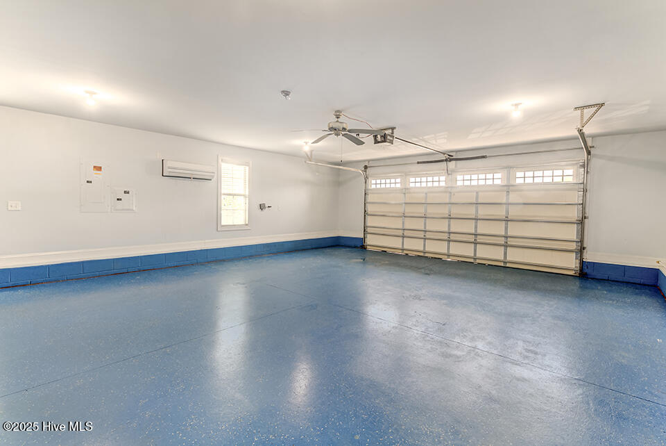 Mini Splitj & 220V Outlet