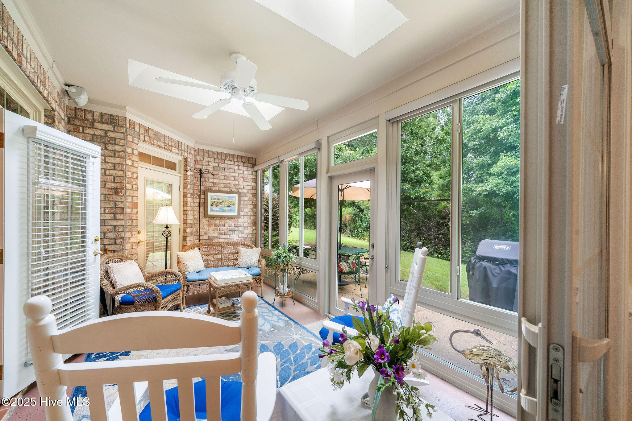 8269CrestTopCt-1110