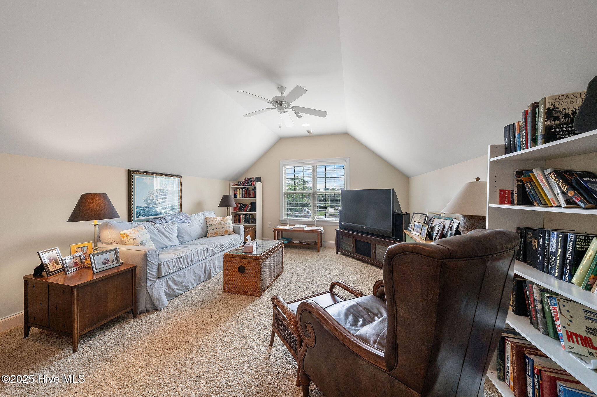 8269CrestTopCt-1156