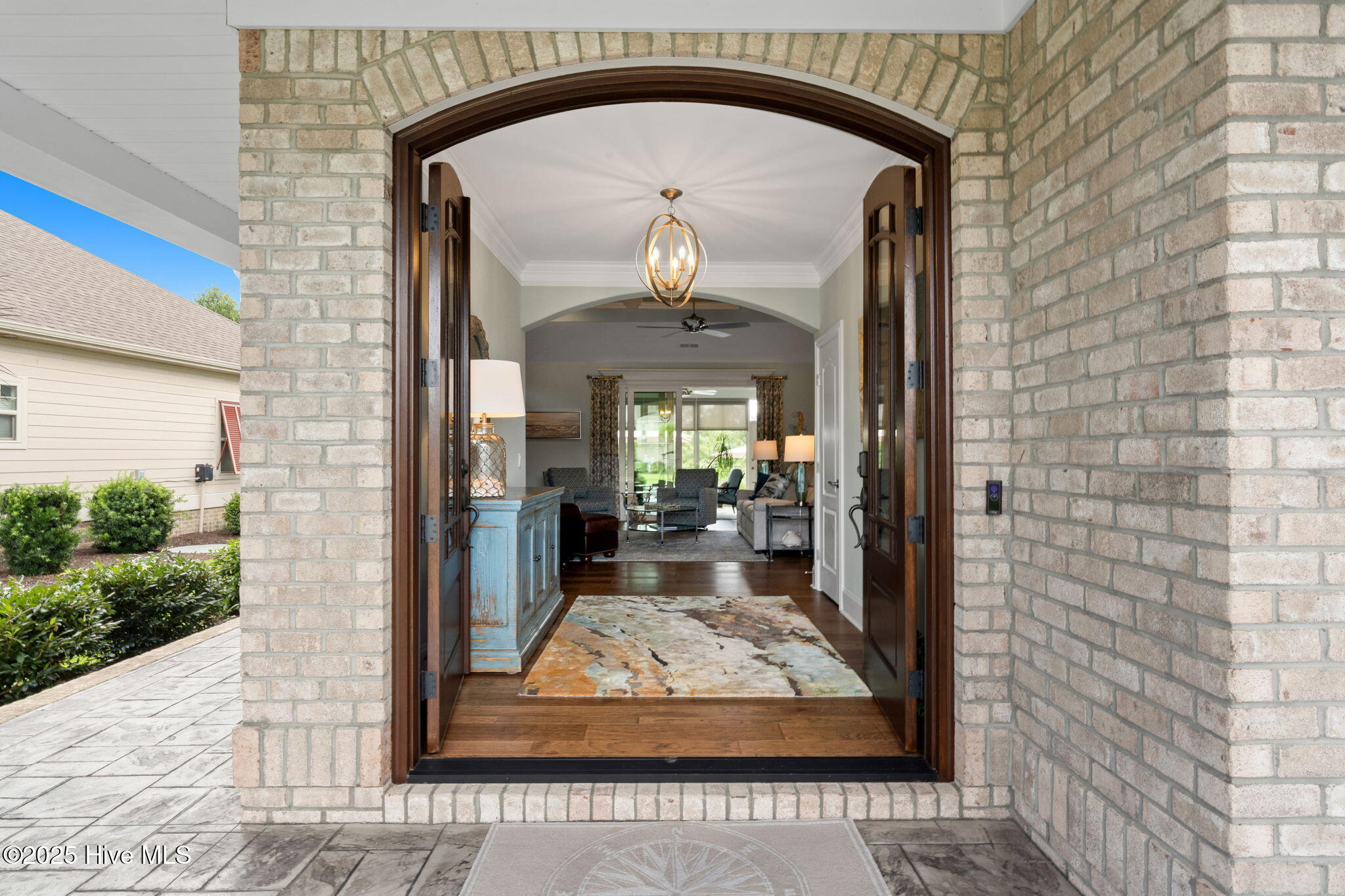 32-web-or-mls-CAMMediaLLC.com 2393-1