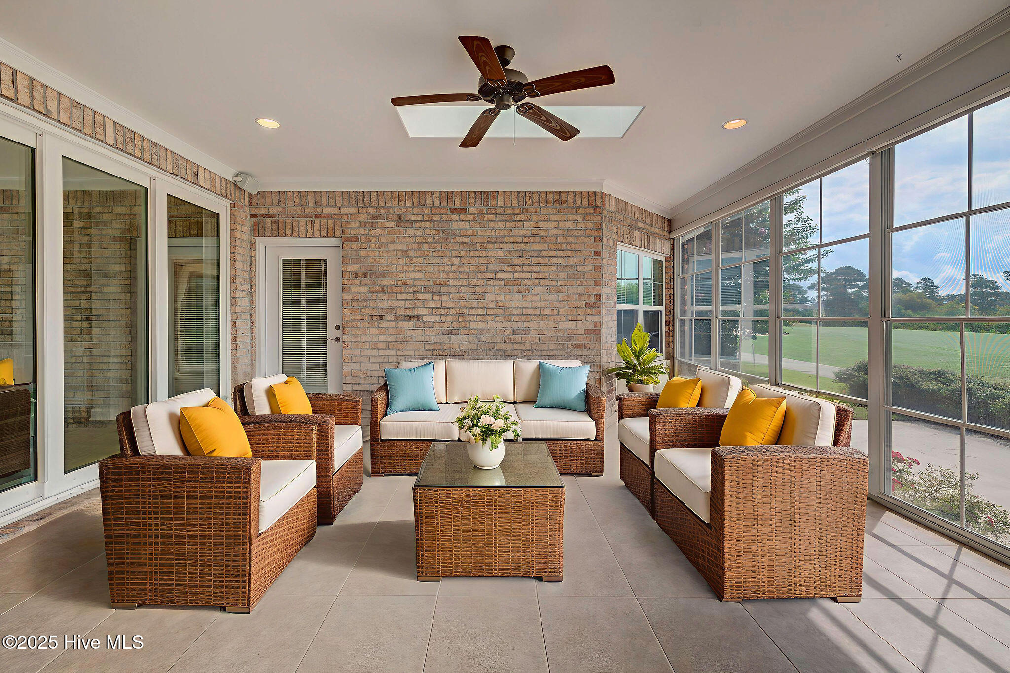 2369RedBirchTrailNE-15_Staged_03